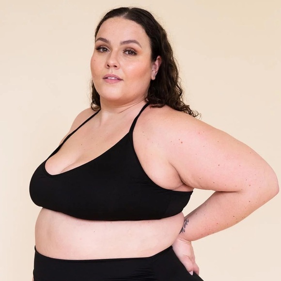 New! NETTLE’S TALE • The Cyd Top in Black - Picture 10 of 11